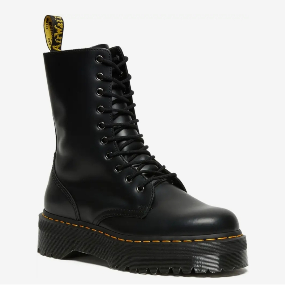 Jadon Hi smooth leather Dr. Martens